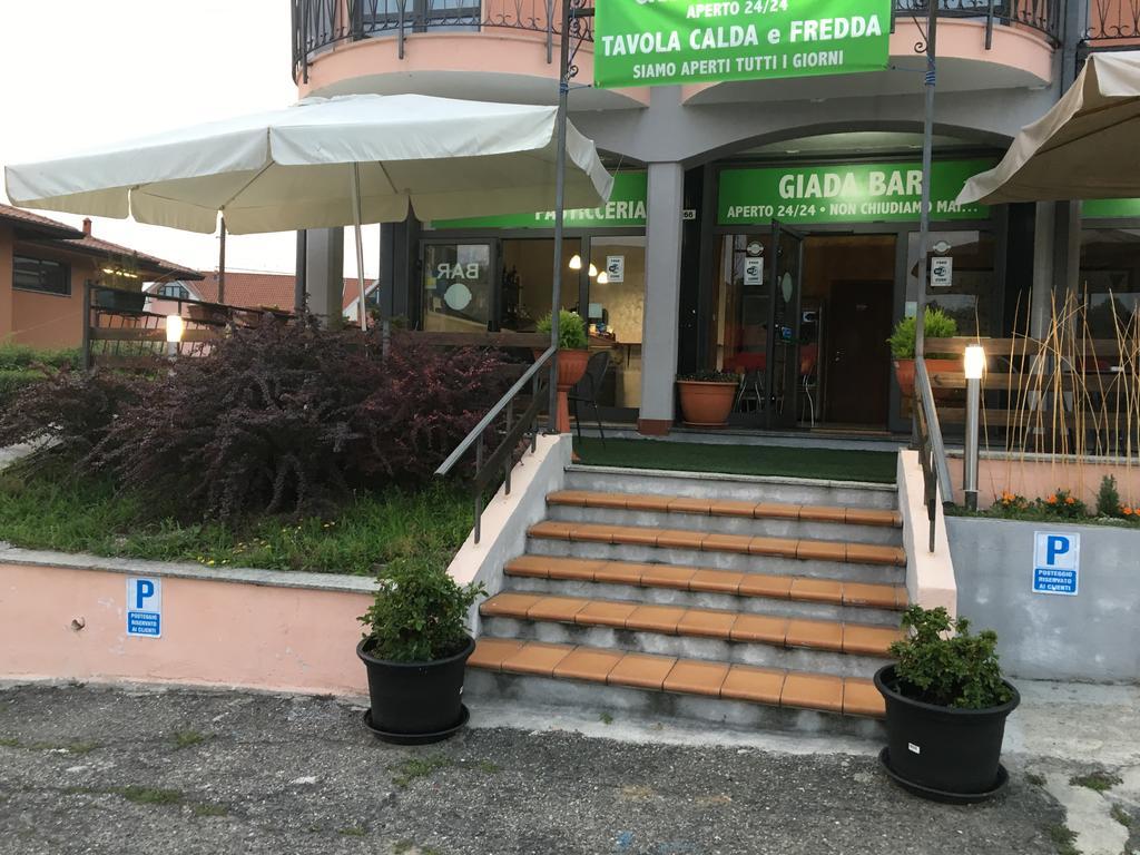 Hotel Lago Maggiore Каселето сопра Тичино Екстериор снимка